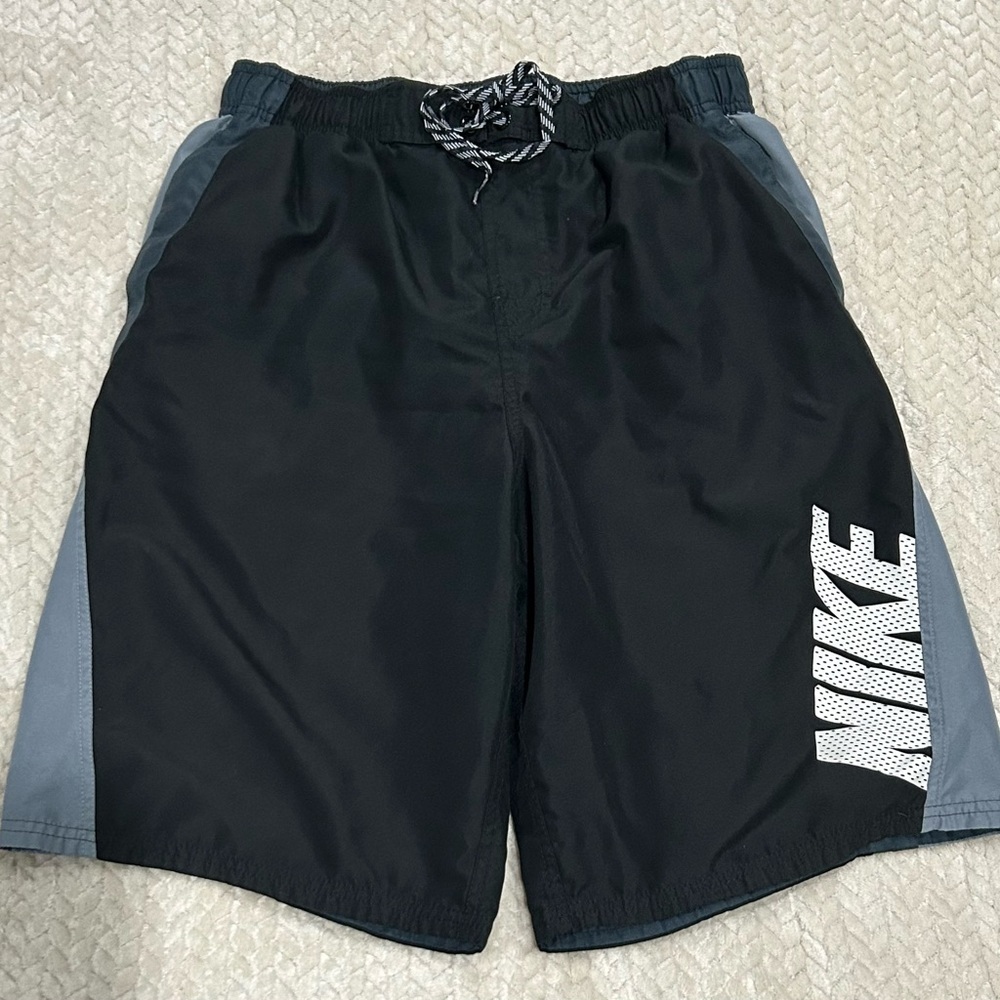 Nike Lined Swim or Board Shorts with Drawstring Mens Medium